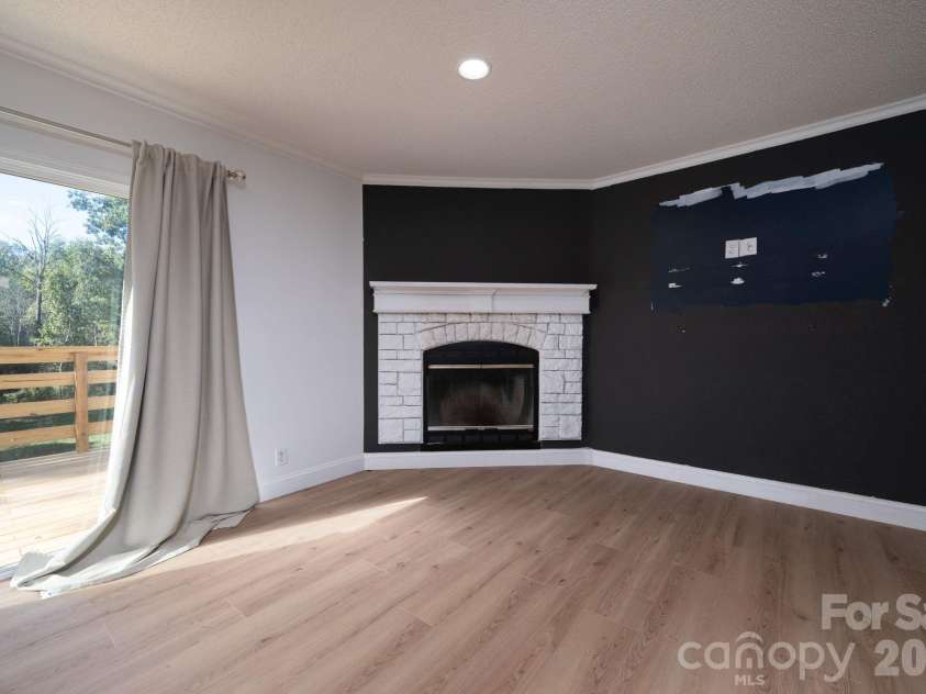 417 Pinnacle Road, Kings Mountain, NC 28086.  MLS# CAR4436311, YatesRealty ID 57832. 