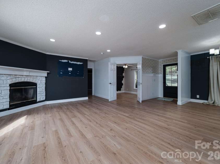 417 Pinnacle Road, Kings Mountain, NC 28086.  MLS# CAR4436311, YatesRealty ID 57832. 