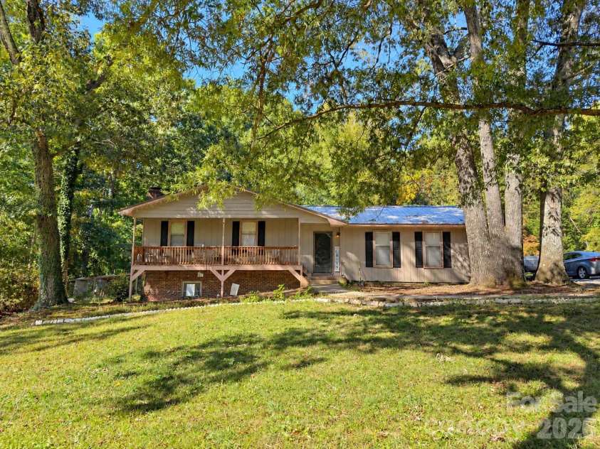 716 Carson Street, Troy, NC 27371.  MLS# CAR4436719, YatesRealty ID 57833. 