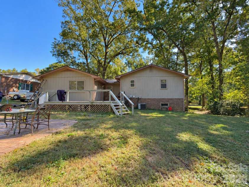 716 Carson Street, Troy, NC 27371.  MLS# CAR4436719, YatesRealty ID 57833. 