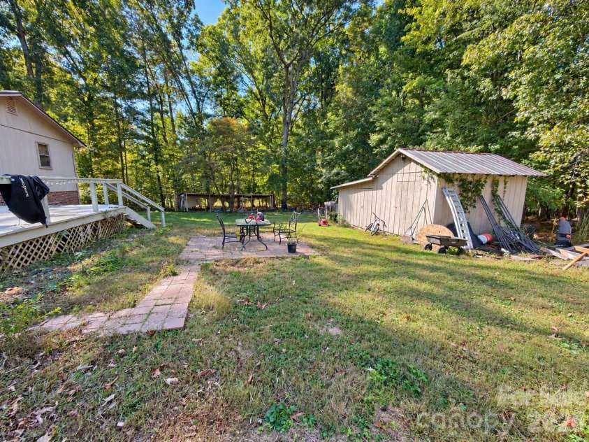 716 Carson Street, Troy, NC 27371.  MLS# CAR4436719, YatesRealty ID 57833. 