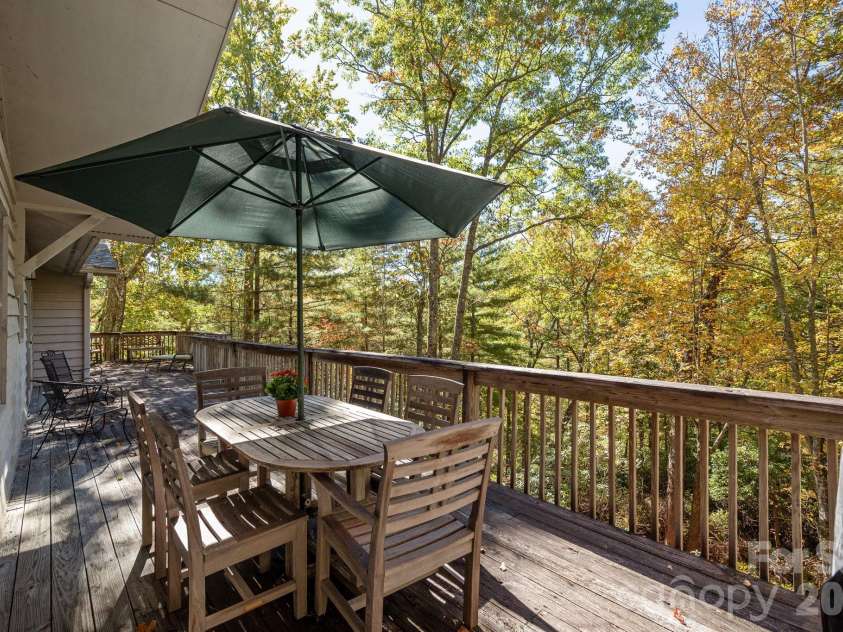 191 Friar Tuck Lane, Brevard, NC 28712.  MLS# CAR4436277, YatesRealty ID 57835. 