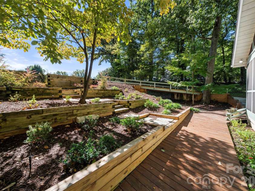 6 Oakwood Court, Clover, SC 29710.  MLS# CAR4434149, YatesRealty ID 57836. 
