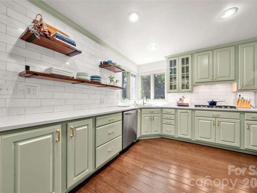 6 Oakwood Court, Clover, SC 29710.  MLS# CAR4434149, YatesRealty ID 57836. 