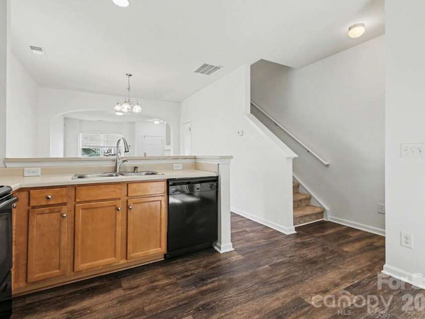 13504 Calloway Glen Drive, Charlotte, NC 28273.  MLS# CAR4436737, YatesRealty ID 57838. 