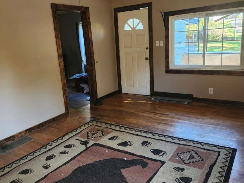 1416 Graystone Place, Lenoir, NC 28645.  MLS# CAR4436557, YatesRealty ID 57847. 