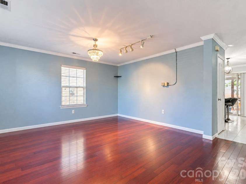 5142 Grays Ridge Drive, Charlotte, NC 28269.  MLS# CAR4429698, YatesRealty ID 57853. 