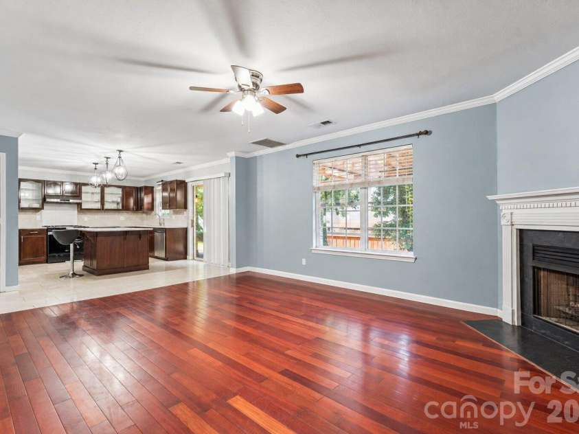 5142 Grays Ridge Drive, Charlotte, NC 28269.  MLS# CAR4429698, YatesRealty ID 57853. 