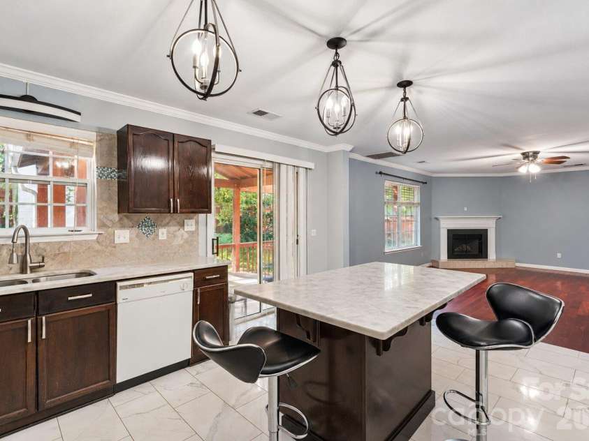 5142 Grays Ridge Drive, Charlotte, NC 28269.  MLS# CAR4429698, YatesRealty ID 57853. 