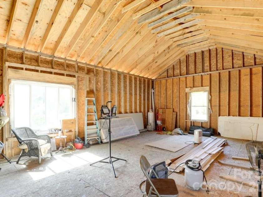 44 B Street, East Flat Rock, NC 28726.  MLS# CAR4435240, YatesRealty ID 57854. 