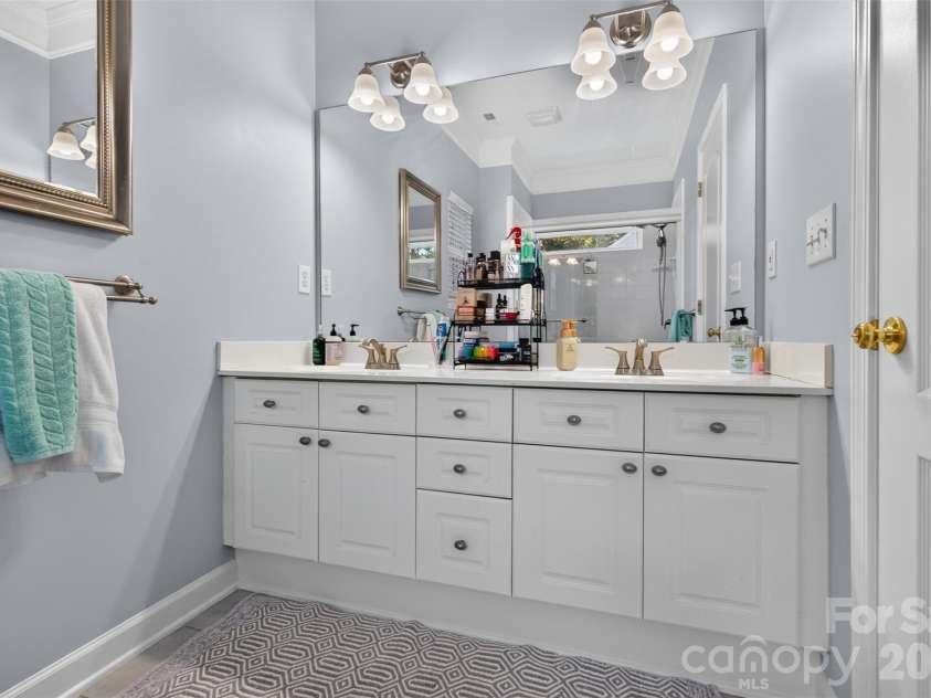 19910 Madison Village Drive, Cornelius, NC 28031.  MLS# CAR4436532, YatesRealty ID 57858. 