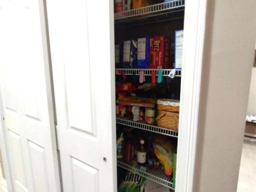 810 Wynnshire Drive, Hickory, NC 28601.  MLS# CAR4231879, YatesRealty ID 5786. 