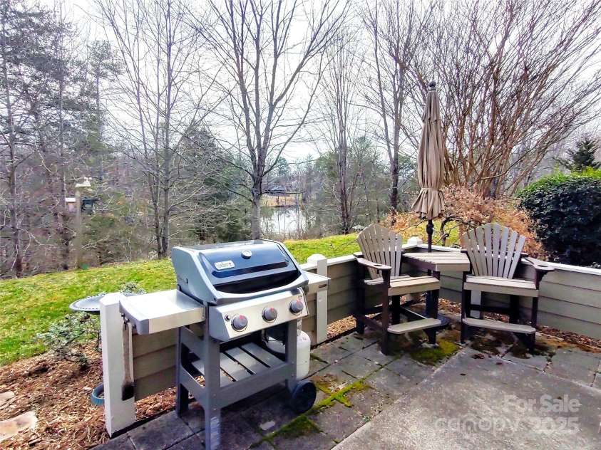810 Wynnshire Drive, Hickory, NC 28601.  MLS# CAR4231879, YatesRealty ID 5786. View of pond from patio