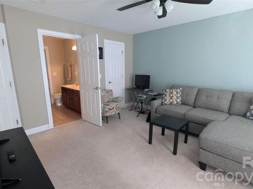 2221 Creek View Court, Fort Mill, SC 29707.  MLS# CAR4436791, YatesRealty ID 57862. 