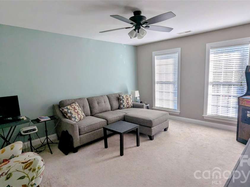 2221 Creek View Court, Fort Mill, SC 29707.  MLS# CAR4436791, YatesRealty ID 57862. 