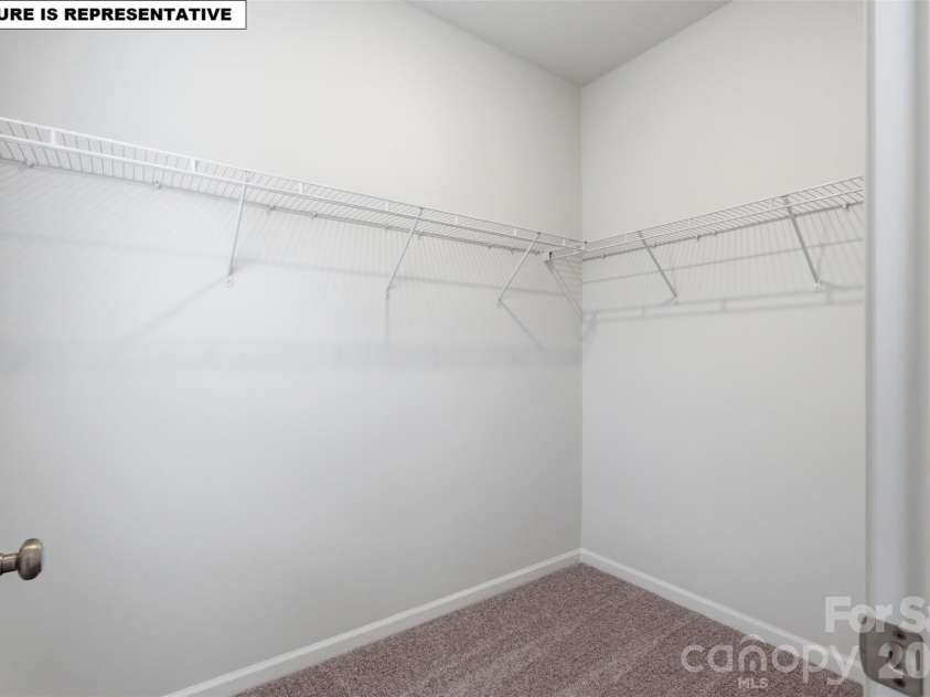 4610 Lakeview Road, Charlotte, NC 28216.  MLS# CAR4436785, YatesRealty ID 57865. 