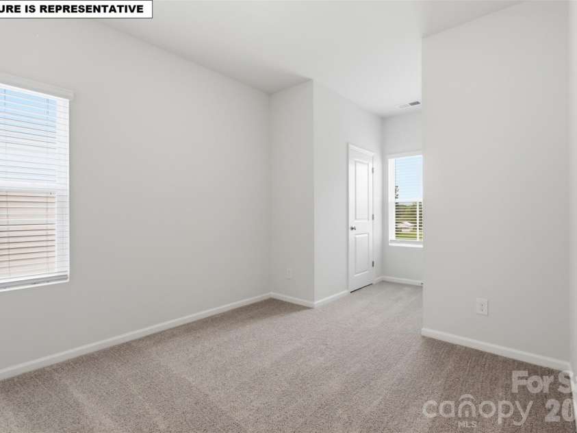4610 Lakeview Road, Charlotte, NC 28216.  MLS# CAR4436785, YatesRealty ID 57865. 