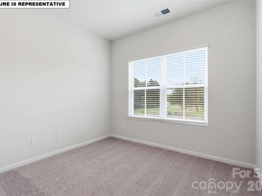 4610 Lakeview Road, Charlotte, NC 28216.  MLS# CAR4436785, YatesRealty ID 57865. 