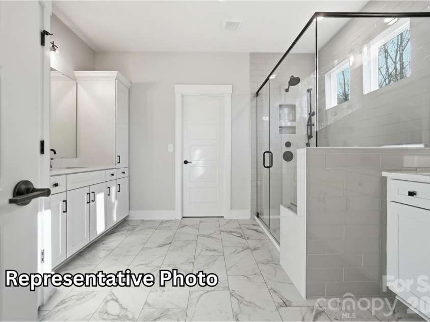 2189 Caravan Lane, Stanley, NC 28164.  MLS# CAR4436792, YatesRealty ID 57867. Primary Bathroom