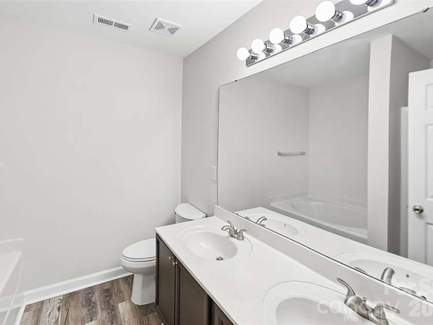 5454 Franklin Springs Circle, Charlotte, NC 28217.  MLS# CAR4436784, YatesRealty ID 57868. 