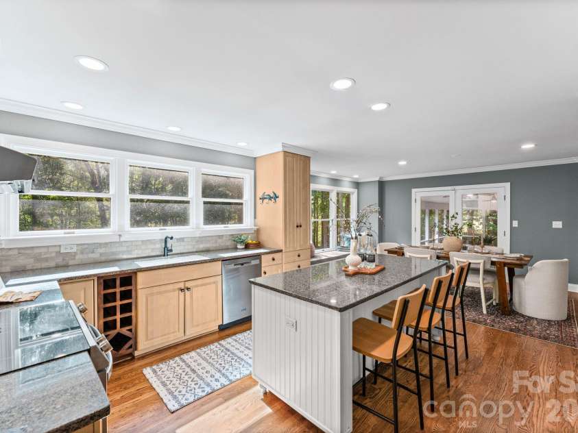270 Sweet Autumn Lane, Lexington, NC 27295.  MLS# CAR4436793, YatesRealty ID 57869. 