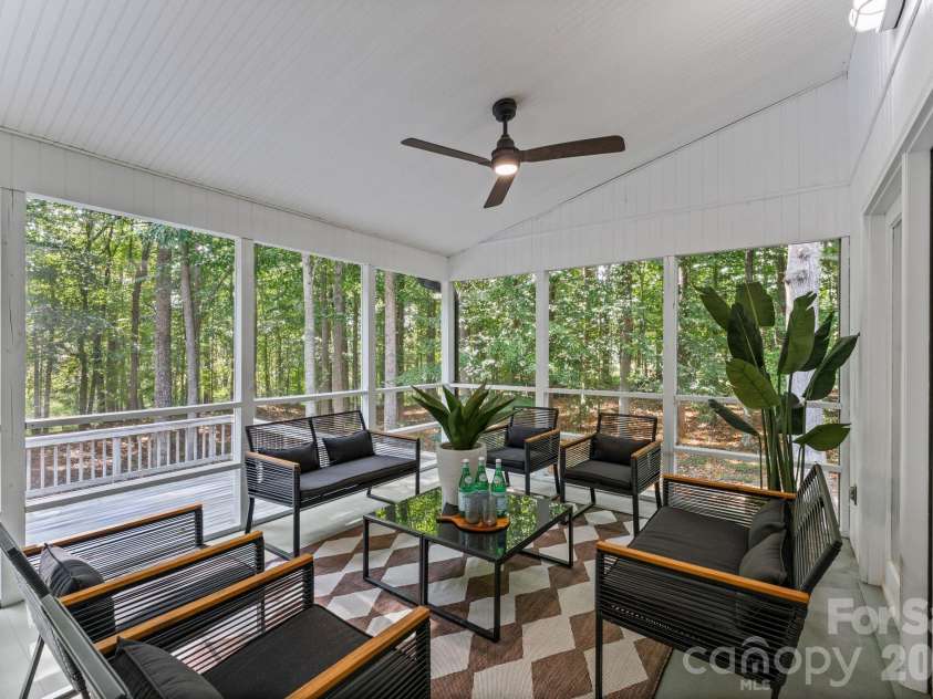 270 Sweet Autumn Lane, Lexington, NC 27295.  MLS# CAR4436793, YatesRealty ID 57869. 