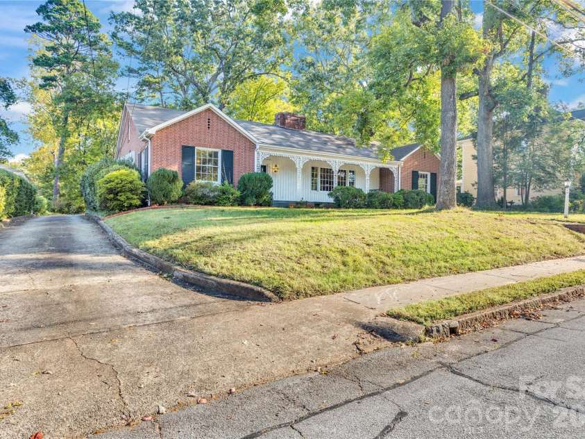 624 Mitchell Avenue, Salisbury, NC 28144.  MLS# CAR4436259, YatesRealty ID 57879. 