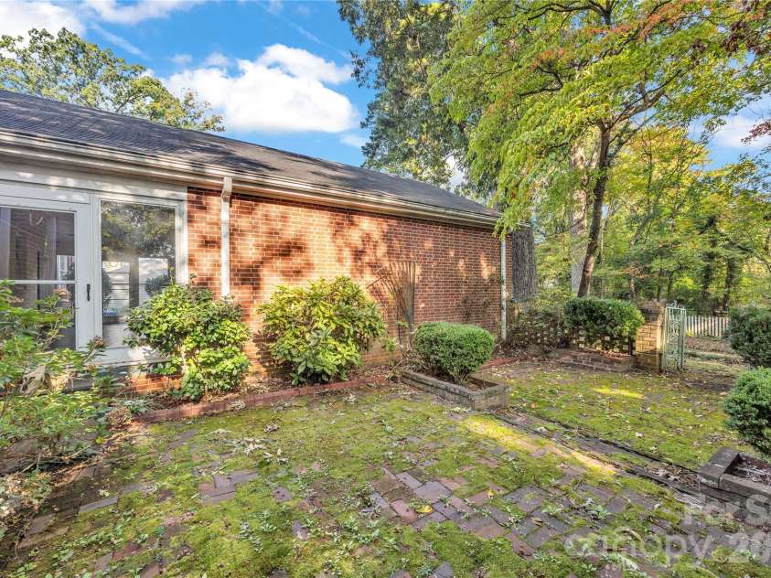624 Mitchell Avenue, Salisbury, NC 28144.  MLS# CAR4436259, YatesRealty ID 57879. 