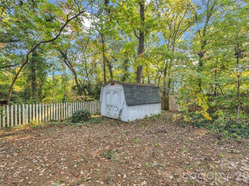624 Mitchell Avenue, Salisbury, NC 28144.  MLS# CAR4436259, YatesRealty ID 57879. 