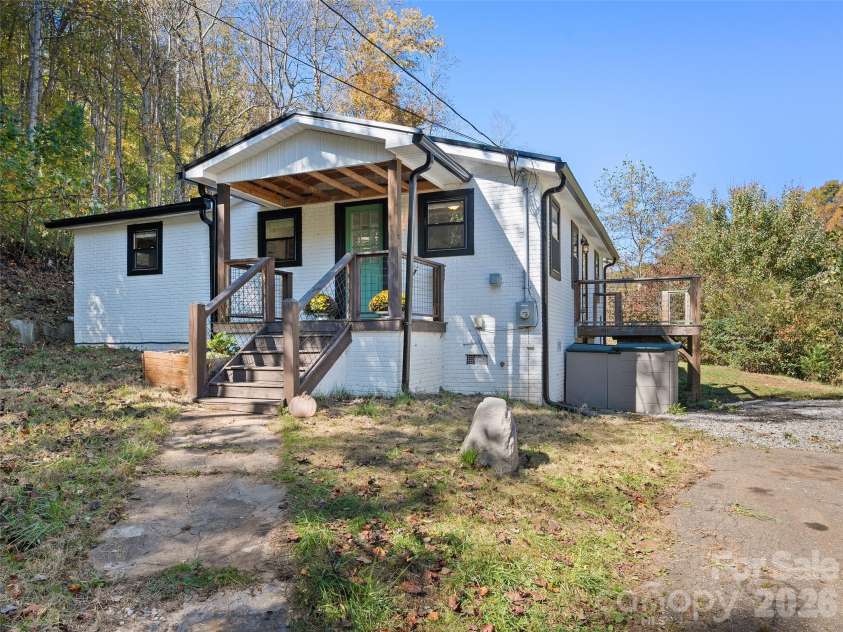 12 Posey Blanton Road, Sylva, NC 28779.  MLS# CAR4436831, YatesRealty ID 57880. 