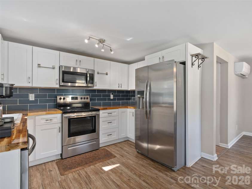 12 Posey Blanton Road, Sylva, NC 28779.  MLS# CAR4436831, YatesRealty ID 57880. 