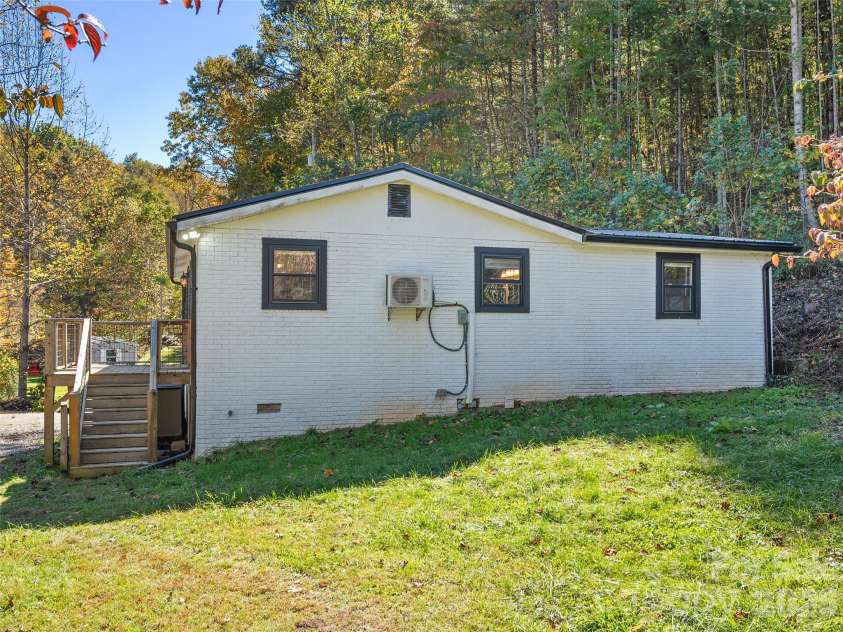 12 Posey Blanton Road, Sylva, NC 28779.  MLS# CAR4436831, YatesRealty ID 57880. 