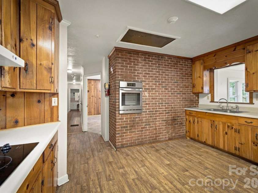 114 Fairview Road, Marion, NC 28752.  MLS# CAR4435580, YatesRealty ID 57882. 