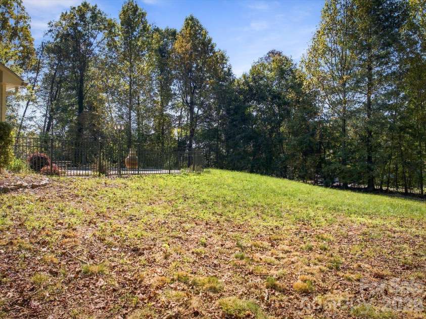 4284 Oakland Drive, Morganton, NC 28655.  MLS# CAR4399559, YatesRealty ID 57886. 