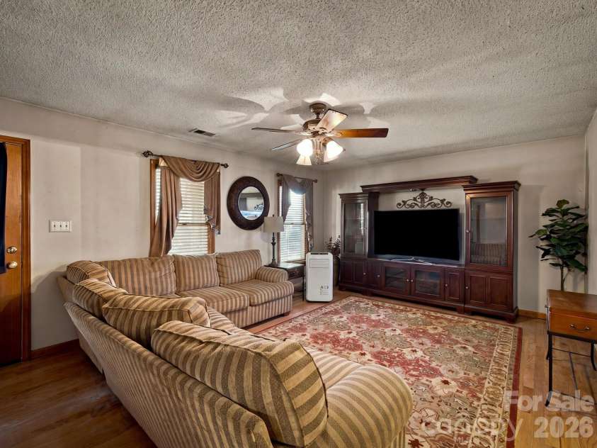 4284 Oakland Drive, Morganton, NC 28655.  MLS# CAR4399559, YatesRealty ID 57886. 