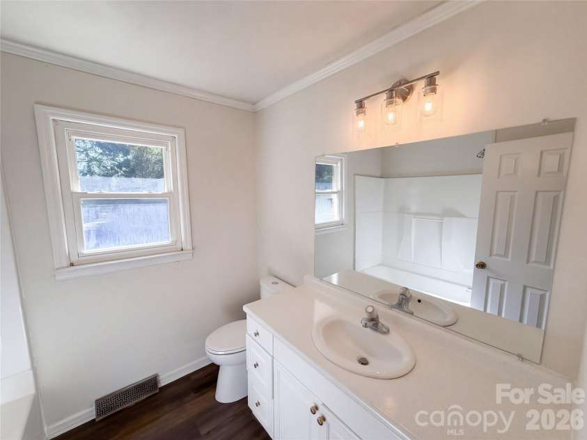 5525 Bertie Avenue, Salisbury, NC 28147.  MLS# CAR4436866, YatesRealty ID 57888. 