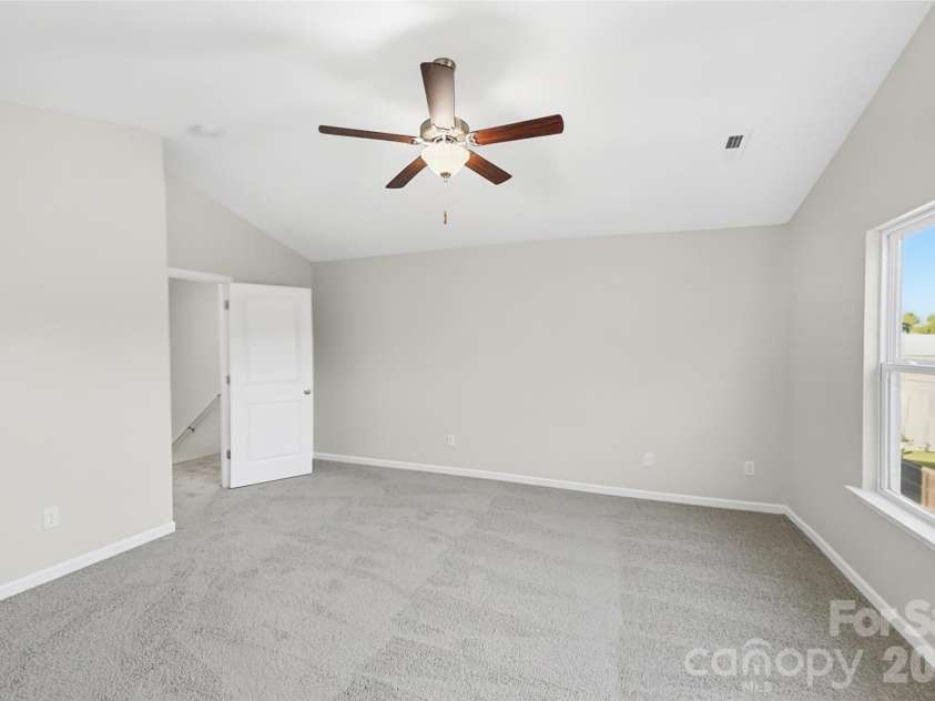 3209 Ainsley Woods Drive, Charlotte, NC 28214.  MLS# CAR4436859, YatesRealty ID 57889. 