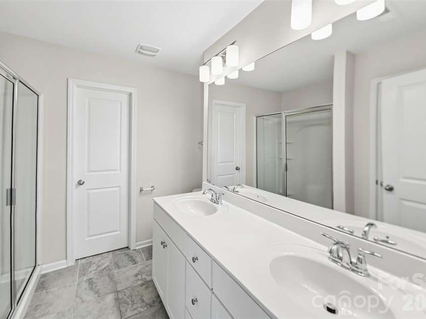 3209 Ainsley Woods Drive, Charlotte, NC 28214.  MLS# CAR4436859, YatesRealty ID 57889. 