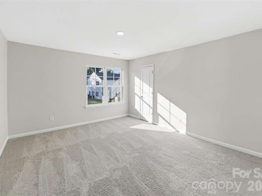 3209 Ainsley Woods Drive, Charlotte, NC 28214.  MLS# CAR4436859, YatesRealty ID 57889. 