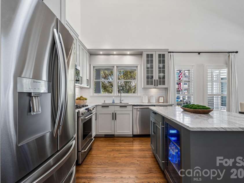 628 Olmsted Park Place, Charlotte, NC 28203.  MLS# CAR4354925, YatesRealty ID 5789. 