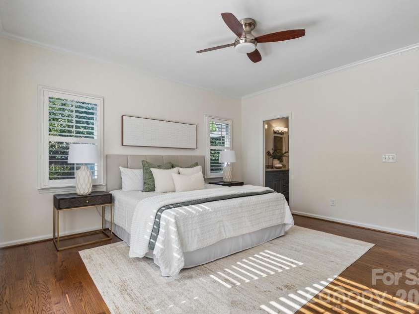 628 Olmsted Park Place, Charlotte, NC 28203.  MLS# CAR4354925, YatesRealty ID 5789. 
