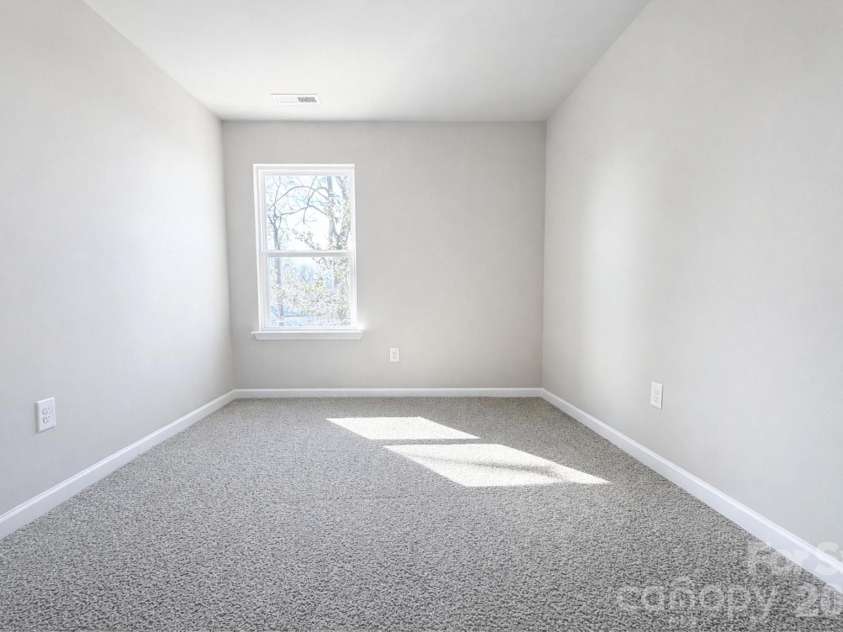 1341 Santee Street, Charlotte, NC 28208.  MLS# CAR4436871, YatesRealty ID 57890. 