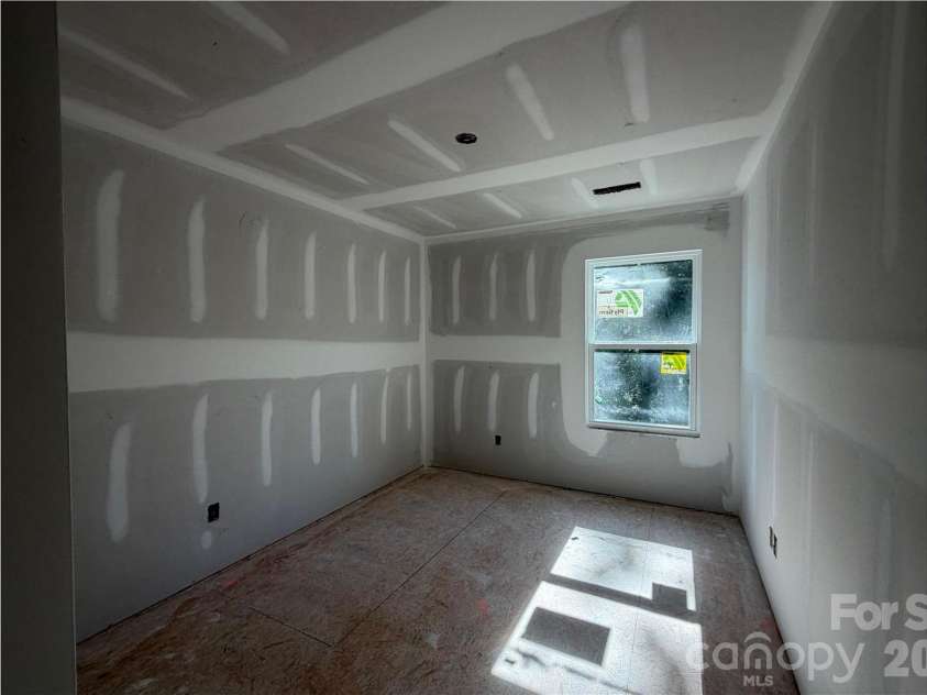 1341 Santee Street, Charlotte, NC 28208.  MLS# CAR4436871, YatesRealty ID 57890. 