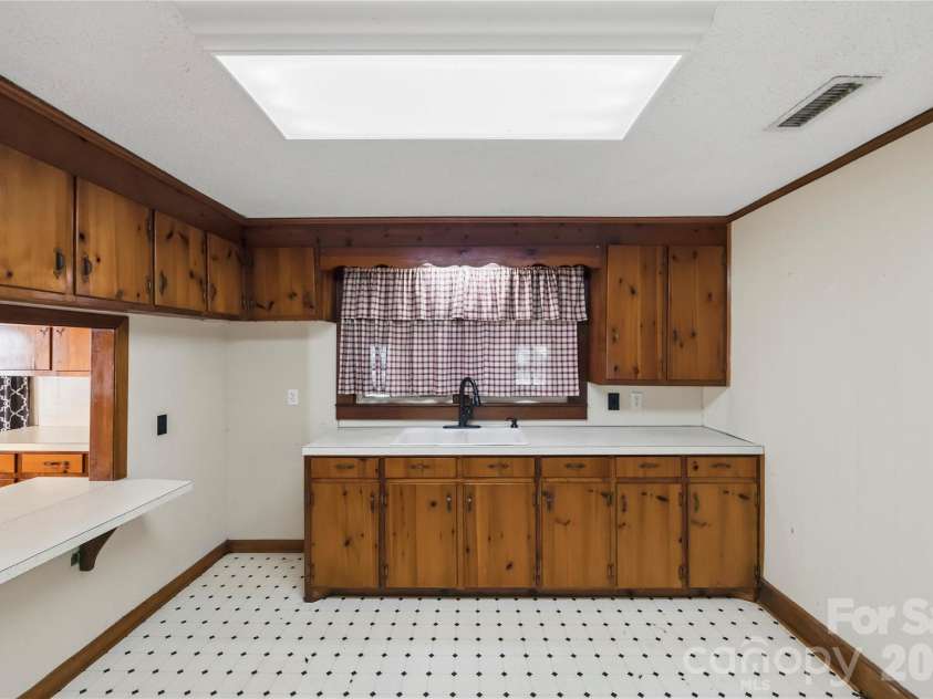 22578 Nc Highway 109 None, Denton, NC 27239.  MLS# CAR4436824, YatesRealty ID 57893. Kitchen