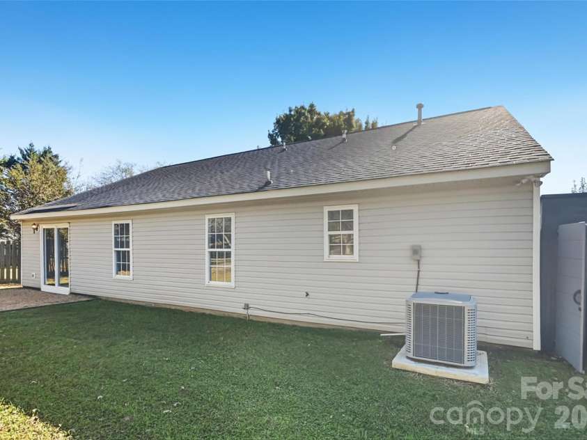 5213 Rocky Shoals Place, Concord, NC 28025.  MLS# CAR4436772, YatesRealty ID 57894. 