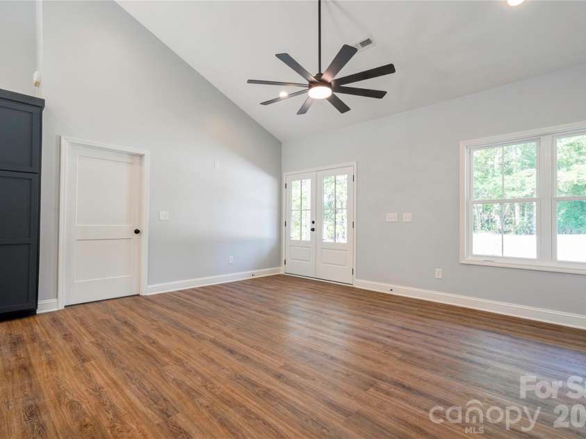 231 Hardin Circle, Grover, NC 28073.  MLS# CAR4436863, YatesRealty ID 57895. Entry