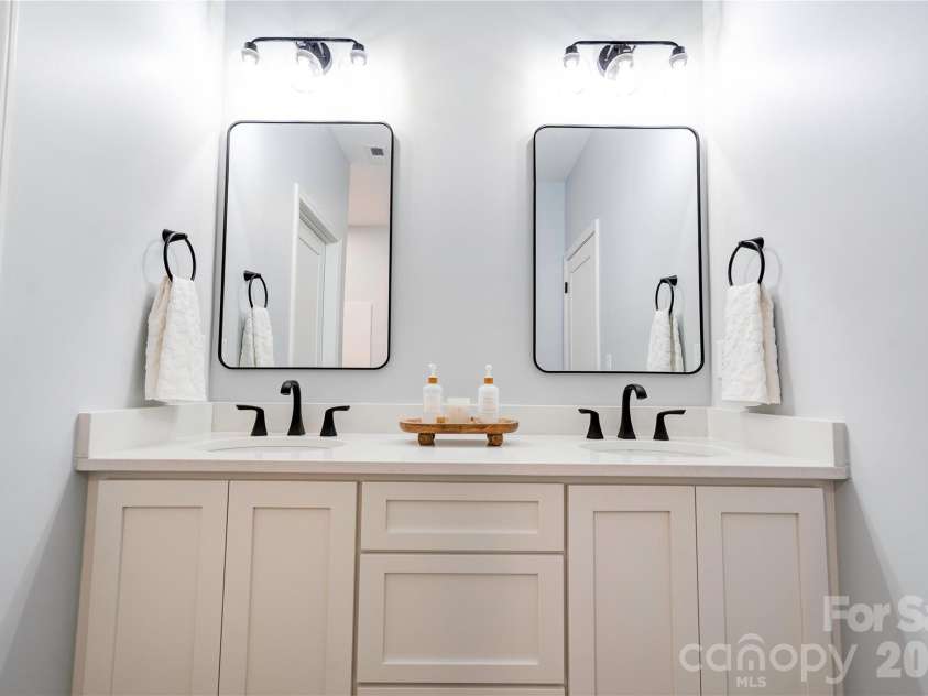 231 Hardin Circle, Grover, NC 28073.  MLS# CAR4436863, YatesRealty ID 57895. Primary Bathroom Vanity
