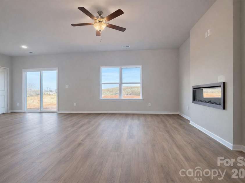 4217 Abby Jack Drive, Charlotte, NC 28216.  MLS# CAR4436881, YatesRealty ID 57896. 