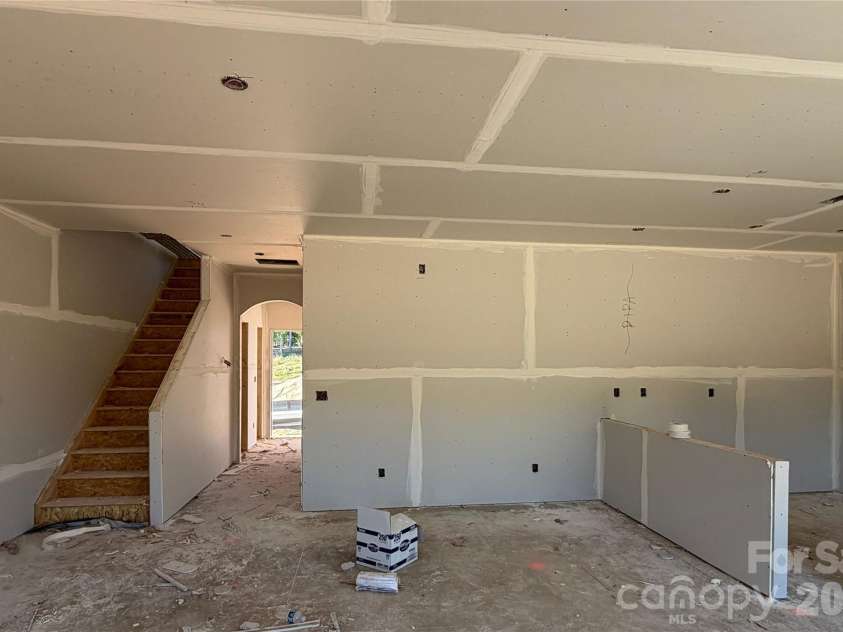 4217 Abby Jack Drive, Charlotte, NC 28216.  MLS# CAR4436881, YatesRealty ID 57896. 