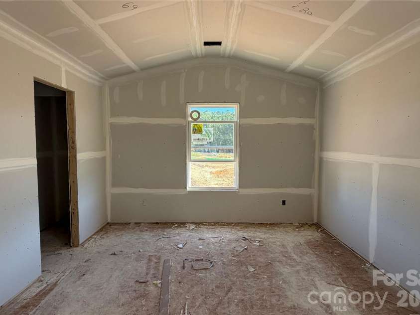 4217 Abby Jack Drive, Charlotte, NC 28216.  MLS# CAR4436881, YatesRealty ID 57896. 